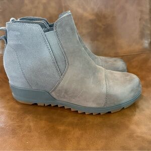 Sorel Evie Leather Chelsea Ankle Boot Gray Women's 8.5 Outdoor Leather City Heel